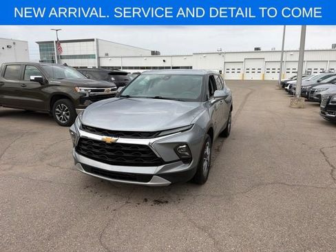 Certified 2023 Chevrolet Blazer LT w/ Driver Confidence Package FWD image 2