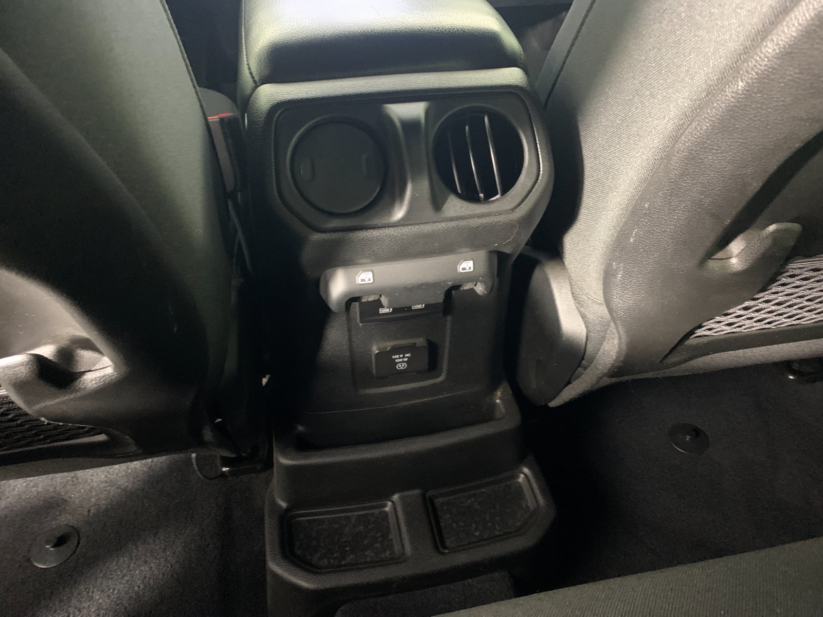 Used 2024 Jeep Wrangler Unlimited Rubicon 4xe w/ Technology Group AWD/4WD image 33