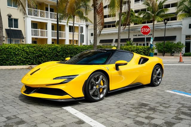 Used 2021 Ferrari SF90 Stradale AWD/4WD image 9