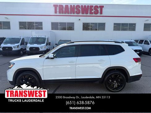 Used 2022 Volkswagen Atlas SE AWD/4WD image 2