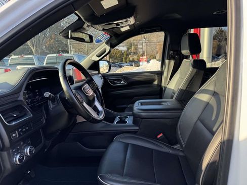 Used 2024 GMC Yukon SLT image 14