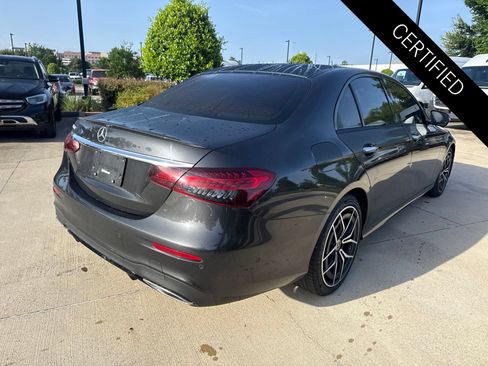 Used 2022 Mercedes-Benz E 350 Sedan image 4