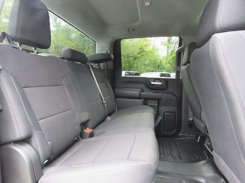 Used 2024 GMC Sierra 3500 Pro w/ Convenience Package image 18