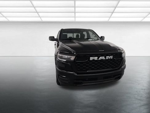 Used 2025 RAM 1500 Big Horn AWD/4WD image 2