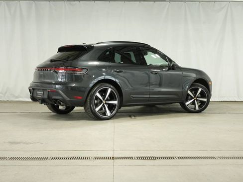 New 2026 Porsche Macan image 7