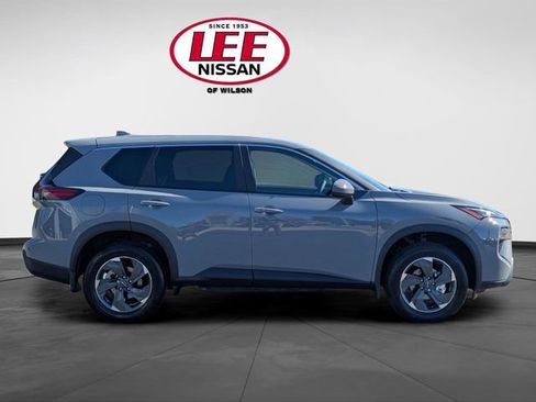 New 2026 Nissan Rogue SV w/ Cold Weather Package FWD image 2