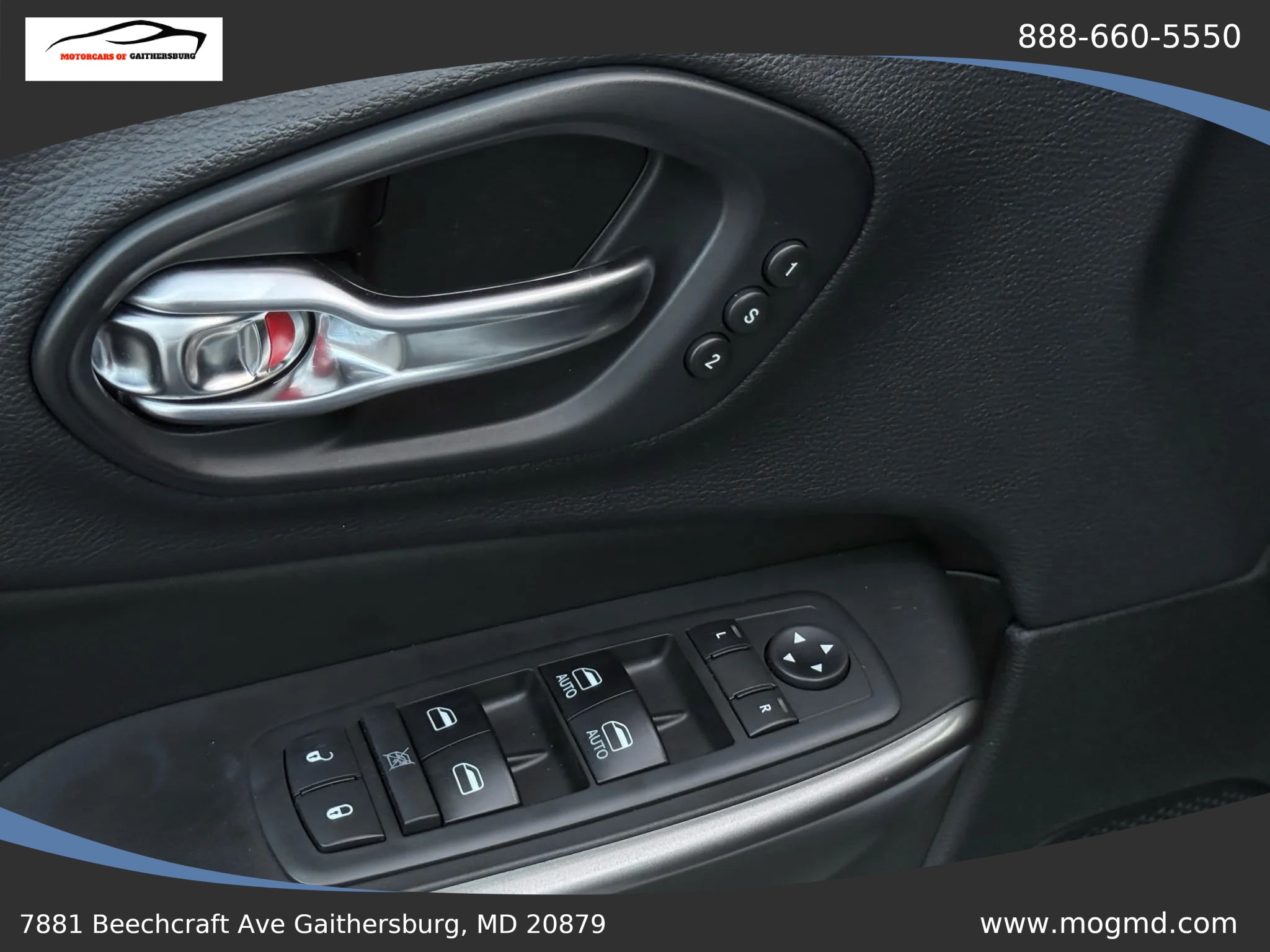 Used 2019 Jeep Cherokee Limited FWD image 19
