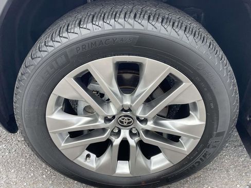 Used 2025 Toyota RAV4 XLE Premium w/ Weather Package FWD image 7
