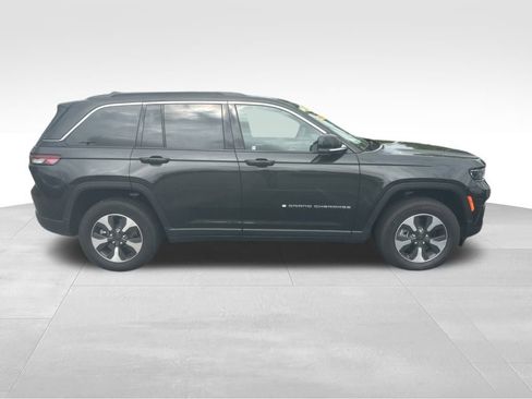 New 2024 Jeep Grand Cherokee Limited 4xe w/ Luxury Tech Group II image 12