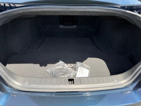 Used 2019 INFINITI Q70 Luxe RWD image 19