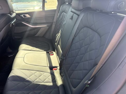 Used 2024 BMW X5 sDrive40i w/ M Sport Package RWD image 11