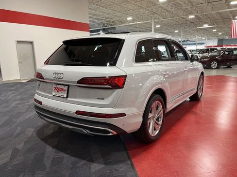 Used 2023 Audi Q7 3.0T Premium Plus AWD/4WD image 3