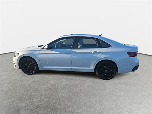 New 2026 Volkswagen Jetta SE image 8