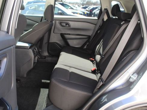 Used 2024 Nissan Rogue S image 30