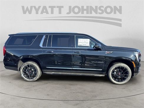 New 2026 GMC Yukon XL Elevation image 6