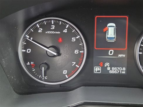 Used 2023 Subaru Outback Premium image 12