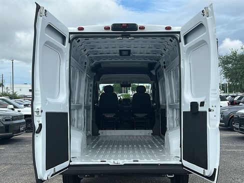 Used 2026 RAM ProMaster 2500 w/ Convenience Group FWD image 35