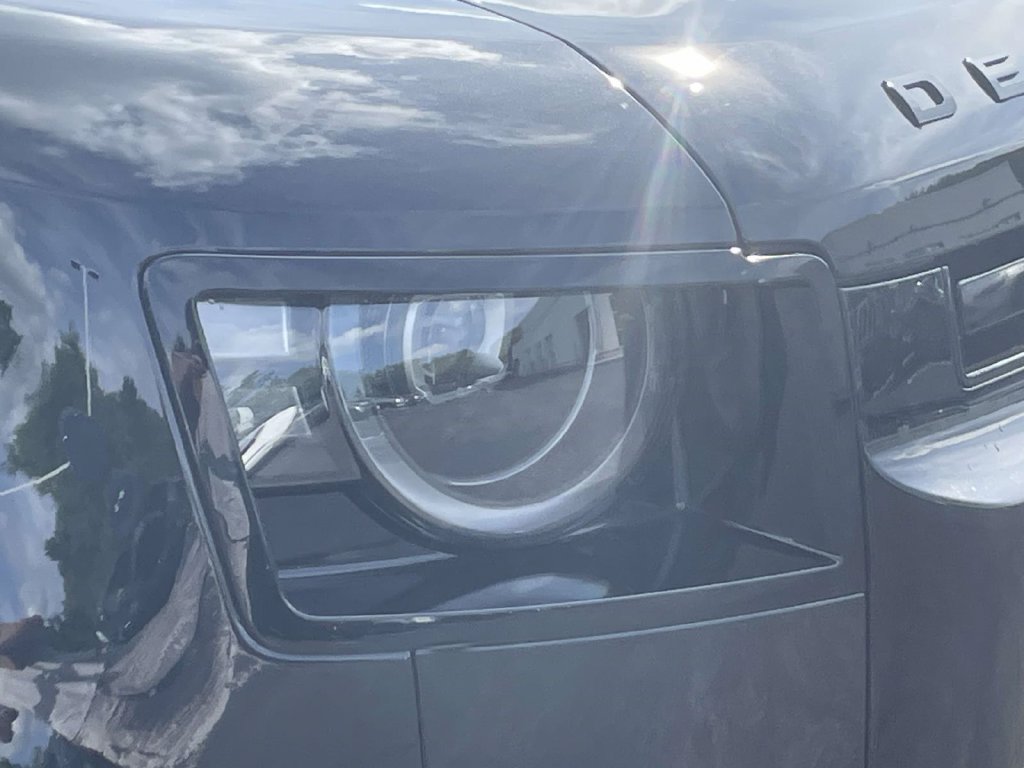 New 2026 Land Rover Defender 110 S AWD/4WD image 4