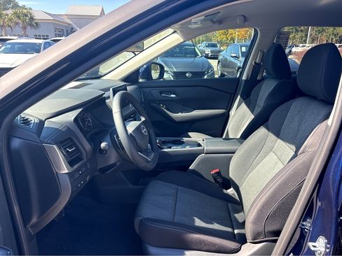 New 2026 Nissan Rogue SV image 20