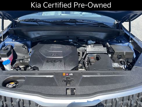 Certified 2024 Kia Telluride EX w/ EX Captain's Chair Package FWD image 19