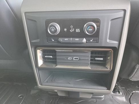Used 2024 GMC Hummer EV 2X w/ LPO, Sport Package AWD/4WD image 16