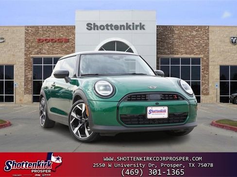 Used 2025 MINI Cooper S image 1