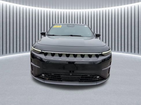 Used 2024 Jeep Wagoneer Launch Edition image 18