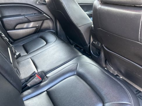 Used 2016 GMC Canyon SLT w/ Driver Alert Package image 17