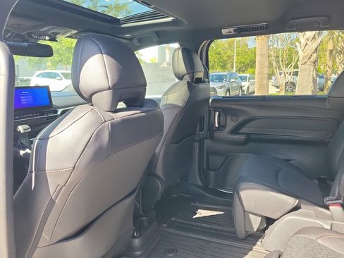 New 2026 Toyota Sienna Limited FWD image 25