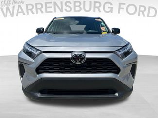 Used 2024 Toyota RAV4 LE FWD video 2
