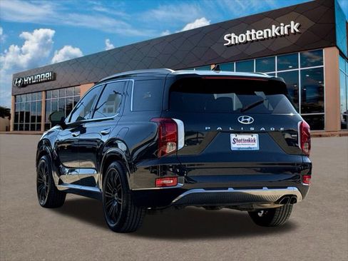 Used 2022 Hyundai Palisade Calligraphy image 8