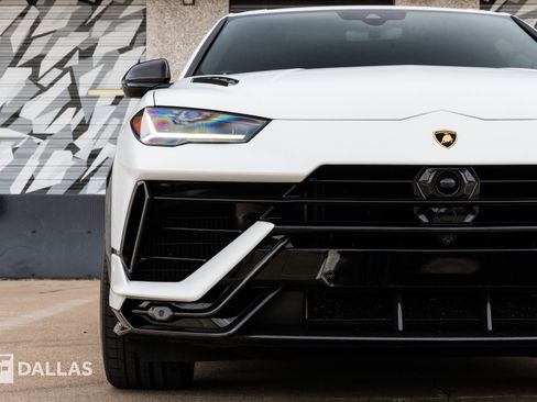 Used 2023 Lamborghini Urus Performante image 4