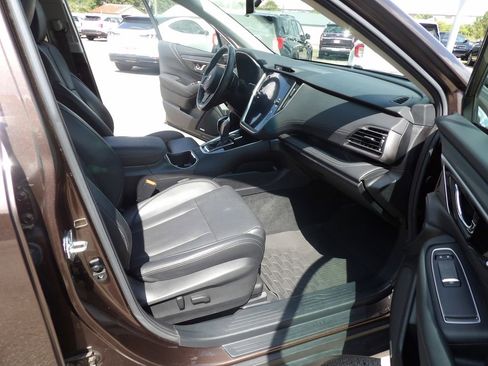 Used 2021 Subaru Outback Limited w/ Popular Package #2 image 16