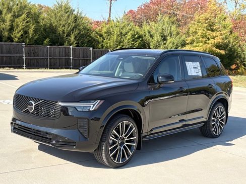 New 2026 Volvo XC90 B6 Ultra w/ Protection Package Premier image 2