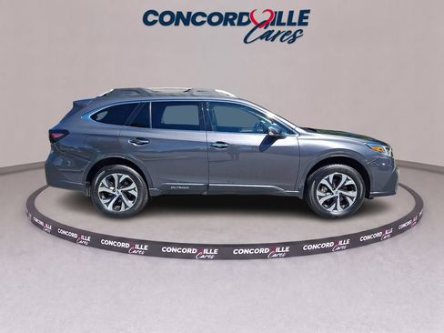 Used 2020 Subaru Outback Touring AWD/4WD image 7