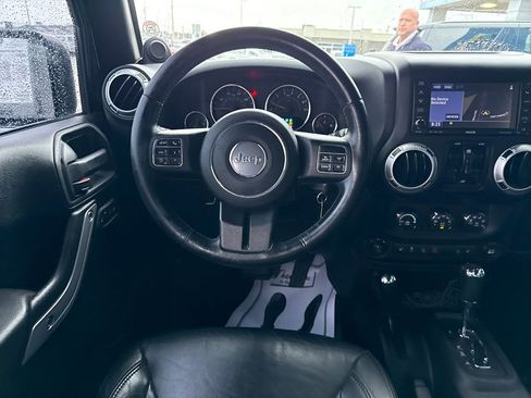 Used 2013 Jeep Wrangler Unlimited Rubicon w/ Dual Top Group image 17