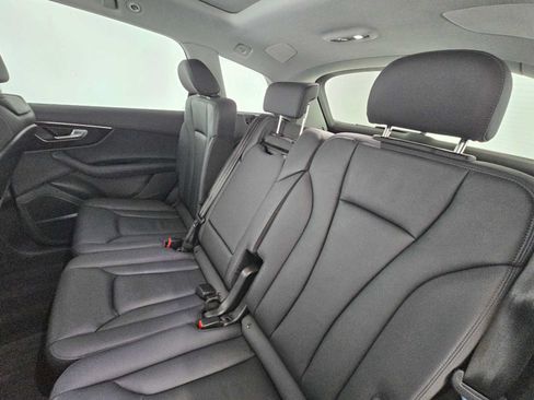 Used 2023 Audi Q7 2.0T Premium Plus w/ Premium Plus Package AWD/4WD image 19