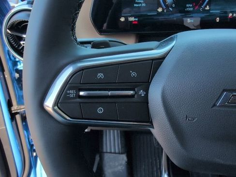 New 2026 Chevrolet Equinox ACTIV w/ Safety and Technology Package image 18