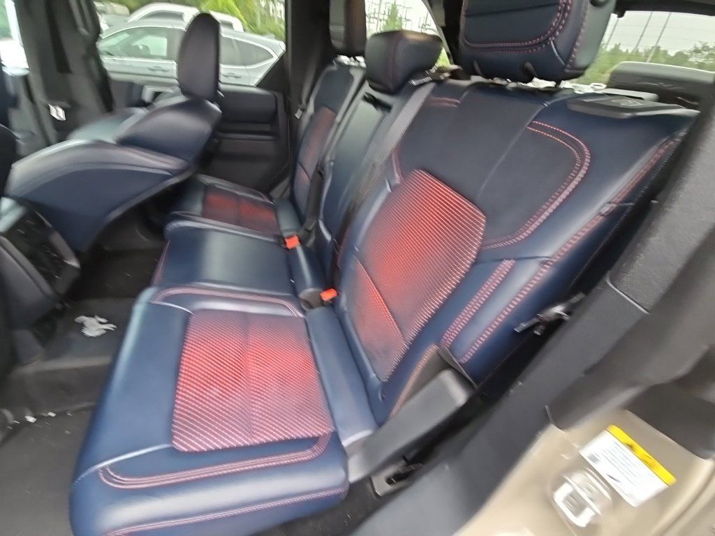 Used 2025 Ford Bronco Raptor AWD/4WD image 13