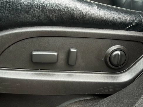 Used 2009 Chevrolet Traverse LT image 20