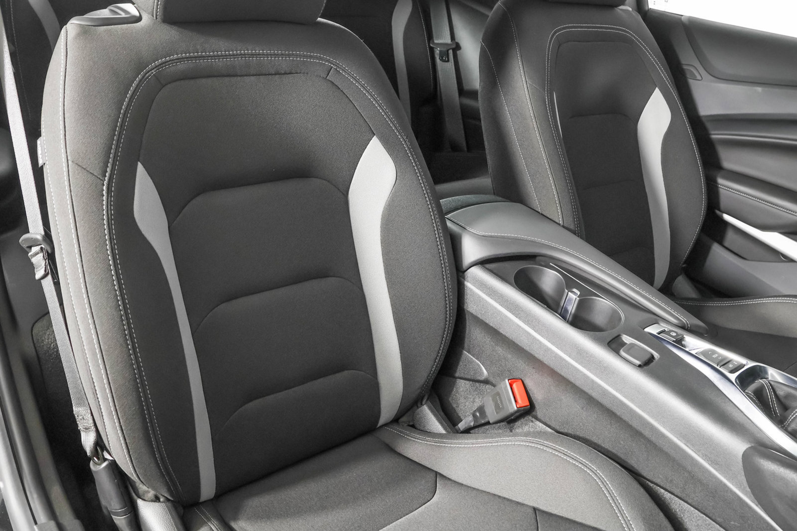 Used 2023 Chevrolet Camaro LT RWD image 38