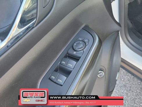 Used 2023 GMC Acadia SLT image 23