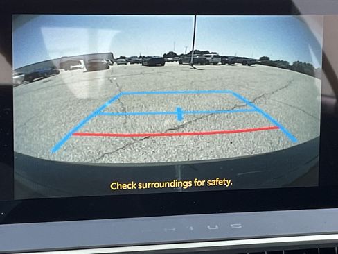 Used 2024 Toyota Prius XLE AWD/4WD image 16