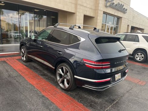 Used 2025 Genesis GV80 2.5T Prestige image 3