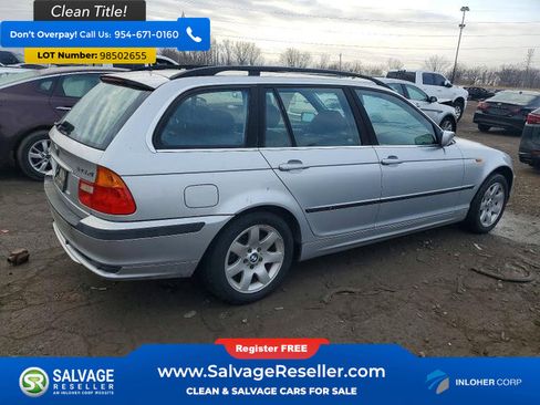 Used 2002 BMW 325xi Wagon image 4