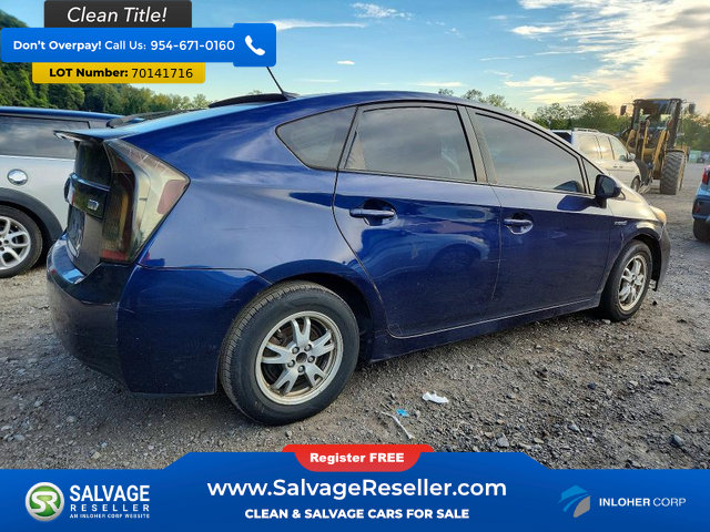 Used 2013 Toyota Prius Three w/ Solar Roof Pkg FWD image 4