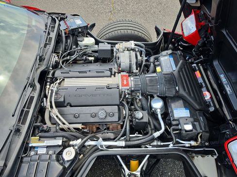 Used 1993 Chevrolet Corvette Convertible RWD image 22