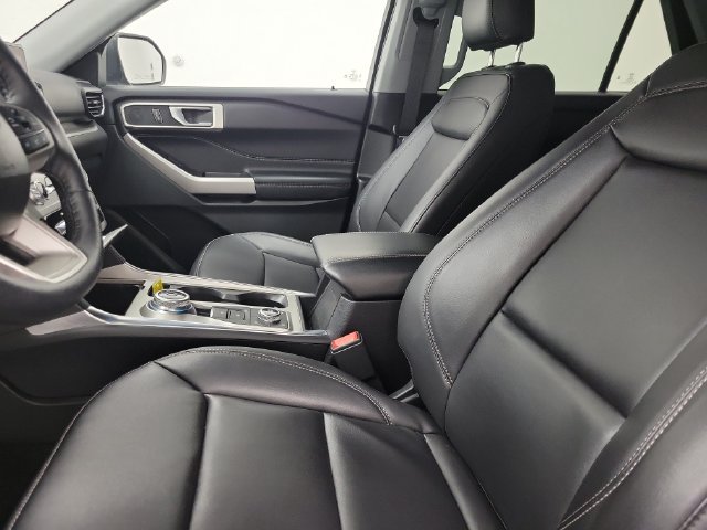 Certified 2024 Ford Explorer XLT w/ Equipment Group 202A AWD/4WD image 21