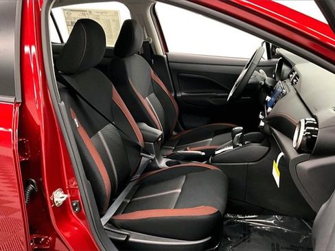 New 2025 Nissan Versa SR w/ Trunk Package image 33