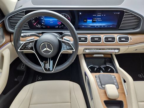 Used 2024 Mercedes-Benz GLE 450 4MATIC image 14